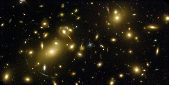 Galaxienhaufen Abell 2218 - Aufnahme des Hubble Space Telescopes